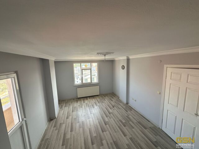 12-ÇAYIROVA ATATÜRK MAH. MUAMMER AKSOY CADDESİN'DE 2+1 ÜST DUBLEKS